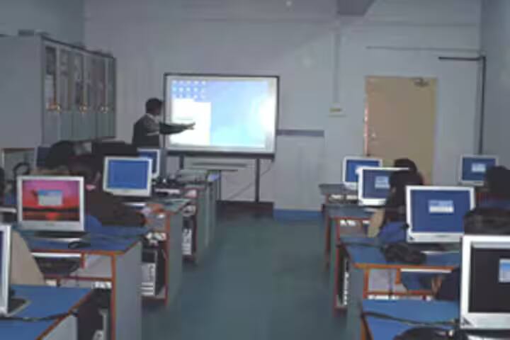 Smt J Devi Mahila Mahavidyalaya, Gonda campus photo 5