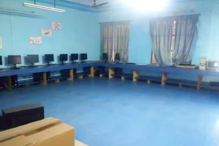 Mohini B Manwani Girls Degree College, Kanpur campus photo 6