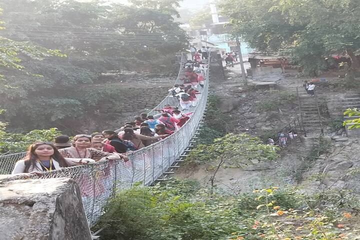 Saraswati Devi Nari Gyanasthali PG College, Gonda campus photo 4