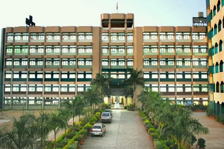 Royal College of Arts Science and Commerce, Thane campus photo 2