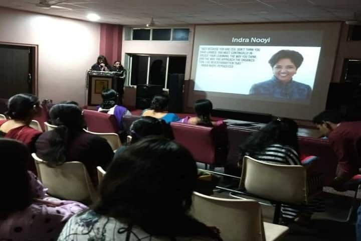 Royal College of Arts Science and Commerce, Thane campus photo 3