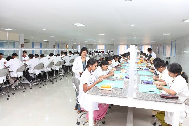 Sathyabama University Dental College and Hospital, Chennai campus photo 6