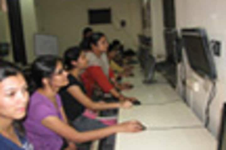 Seth Soorajmull Jalan Girls College, Kolkata campus photo 4