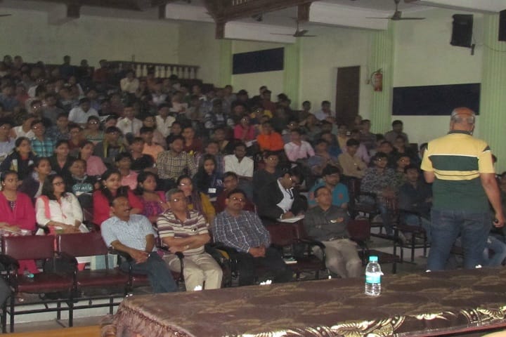 Sir PT Sarvajanik College of Science, Surat campus photo 2