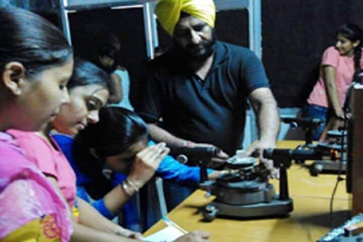 Guru Nanak College, Budhlada campus photo 2
