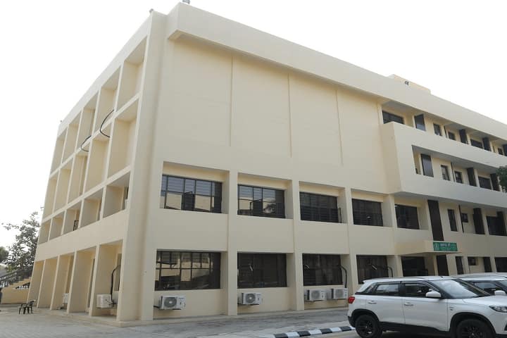 Government Dental College and Hospital, Patiala campus photo 3