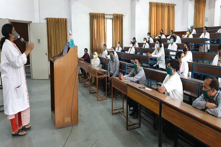 Santosh Dental College, Ghaziabad campus photo 2