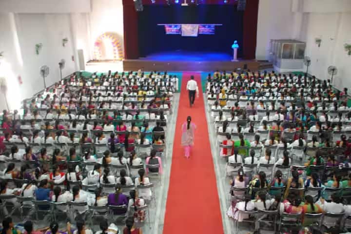Khalsa College for Women, Amritsar campus photo 4