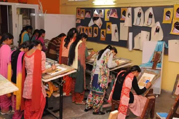 Khalsa College for Women, Amritsar campus photo 6