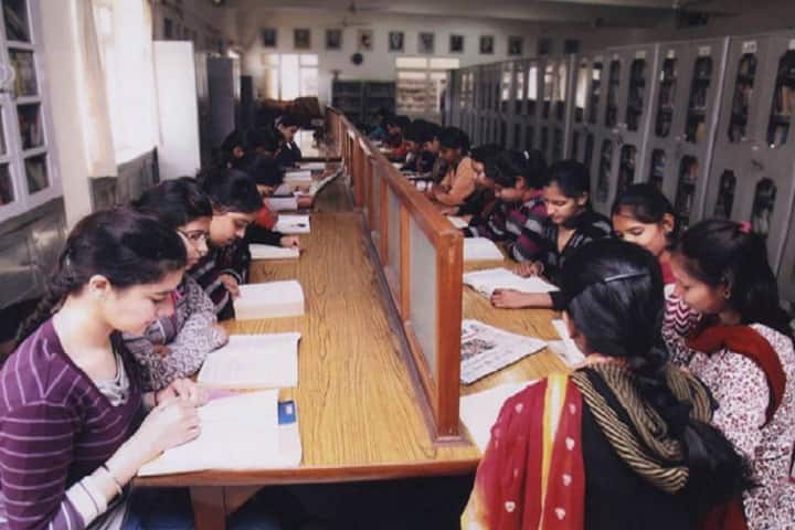 Guru Nanak Khalsa College for Women, Ludhiana campus photo 3