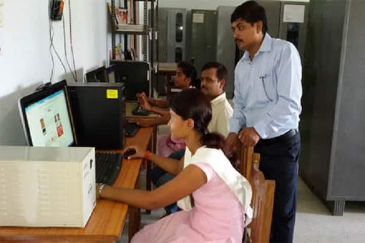 Ramabai Government Women Post Graduate College, Ambedkar Nagar campus photo 4