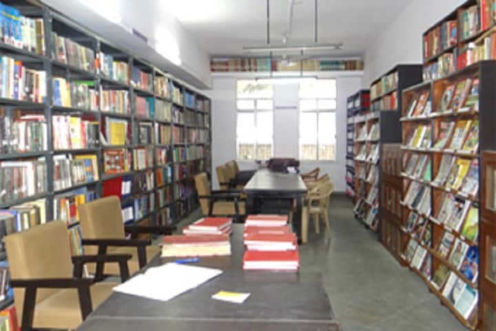 Ness Wadia College of Commerce, Pune campus photo 6