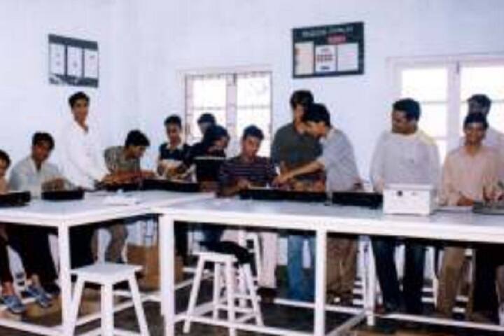 Smt Kamaladevi Gauridutt Mittal College of Arts and Commerce, Mumbai campus photo 4