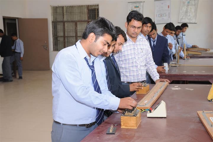 Jaswant Singh Bhadauria Institute of Technology, Mathura campus photo 2