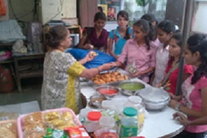 Smt BM Ruia Girls' College, Mumbai campus photo 5