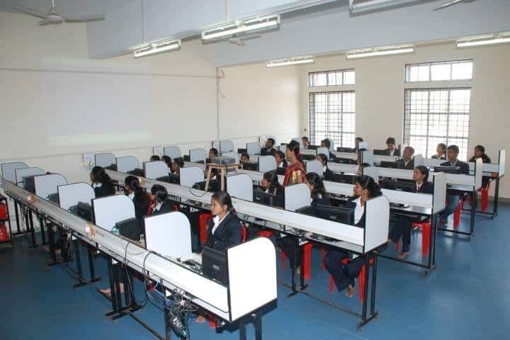 SJPN Trusts BCA College, Nidasoshi campus photo 3