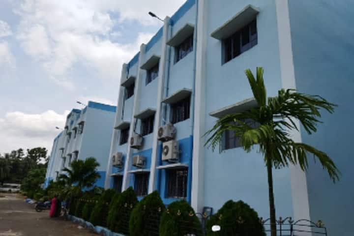 Harichand Guruchand University, North 24 Parganas campus photo 2