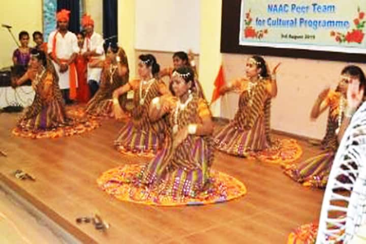 Poona College of Arts Science and Commerce, Pune campus photo 5