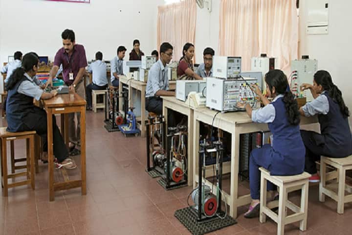 Amal Jyothi College of Engineering, Kottayam campus photo 4