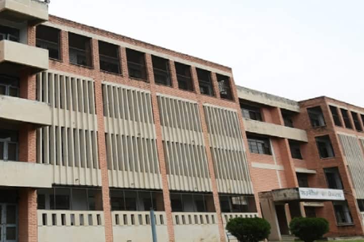 Guru Nanak Dev University Regional Campus, Gurdaspur campus photo 4