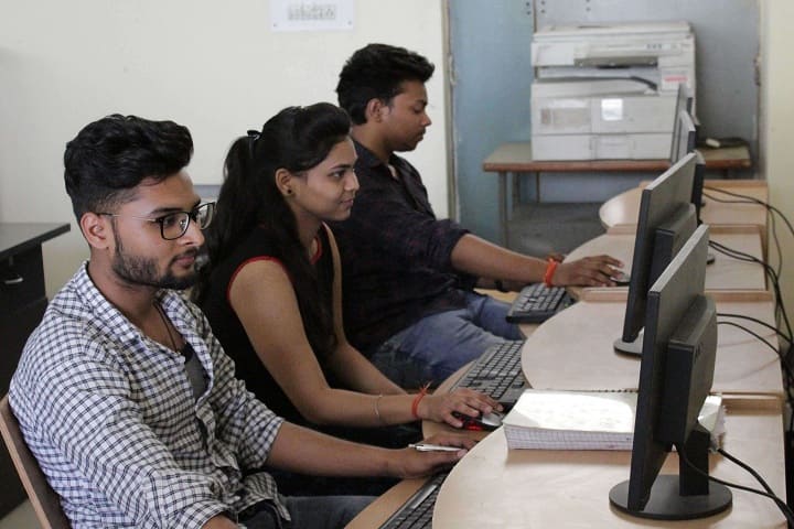 Skyline Institute of Pharmacy, Greater Noida campus photo 5