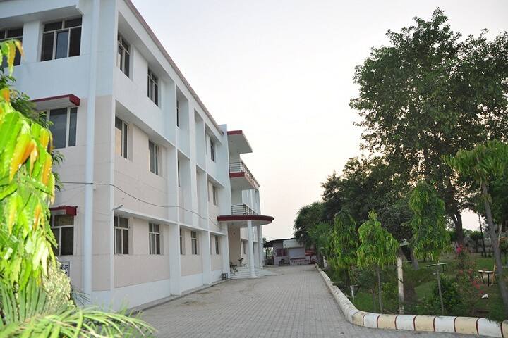 Vishavkarma College for Girls, Sangrur campus photo 2