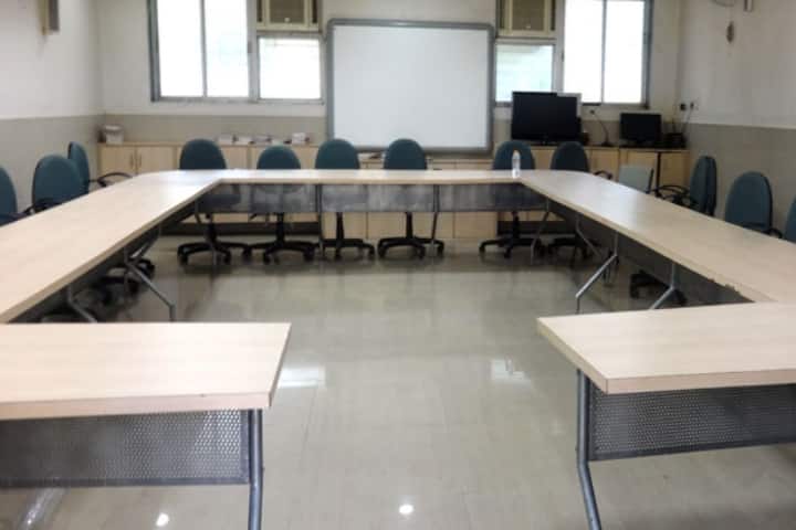 Guru Nanak College of Education and Research, Mumbai campus photo 4