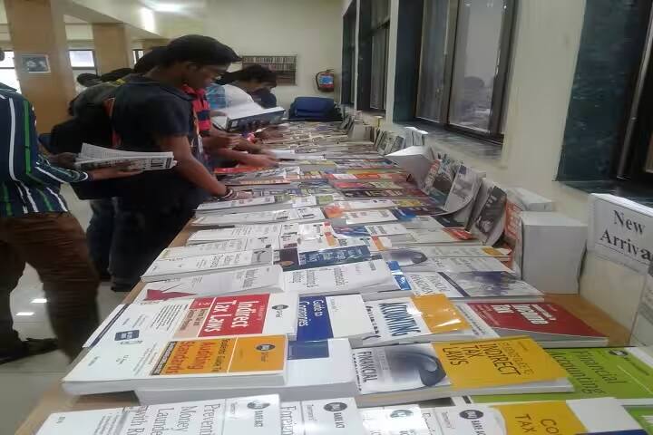 Prahladrai Dalmia Lions College of Commerce and Economics, Mumbai campus photo 6