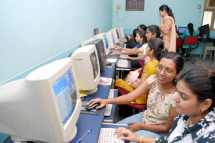 St Teresa's Institute of Education, Mumbai campus photo 4