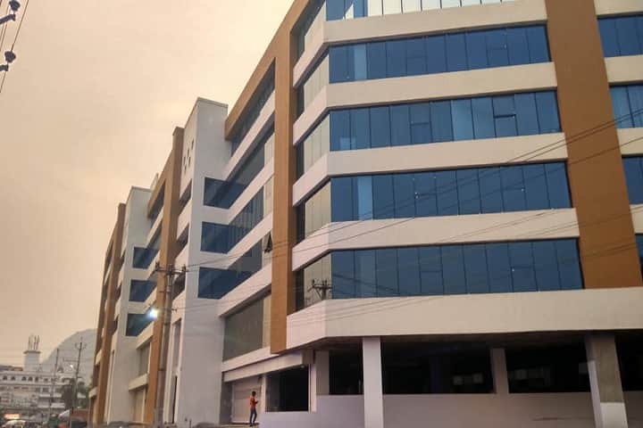 Saveetha Amaravati University, Vijayawada campus photo 4