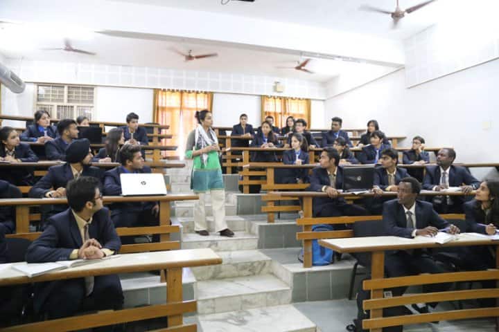 Jawaharlal Nehru Homoeopathic Medical College, Vadodara campus photo 3
