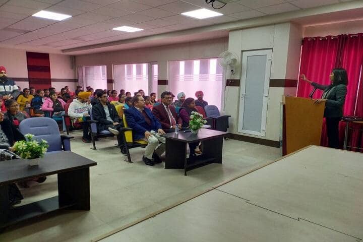 Goswami Ganesh Dutta Sanatan Dharma College, Patiala campus photo 3