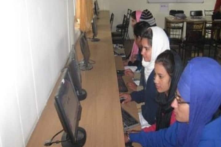 Sri Guru Ramdass Pharmacy College, Pandher campus photo 3
