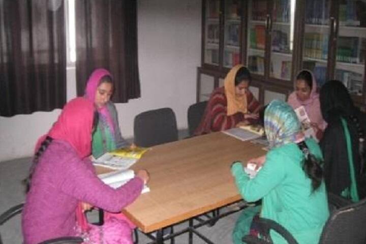 Sri Guru Ramdass Pharmacy College, Pandher campus photo 4