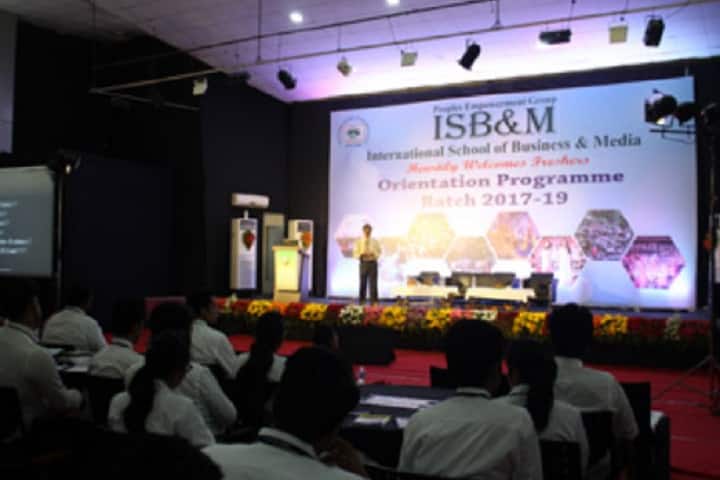 ISB and M College of Commerce, Pune campus photo 2