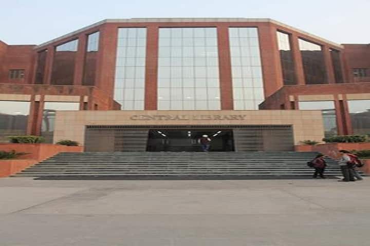 Amity Law School, Noida campus photo 3