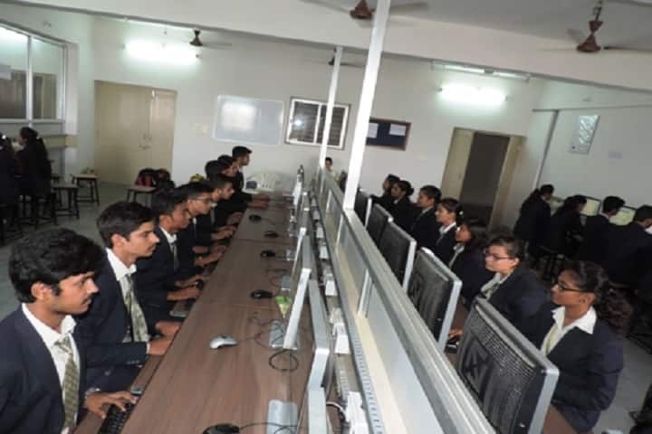 Parul Institute of Library and Information Science, Vadodara campus photo 4