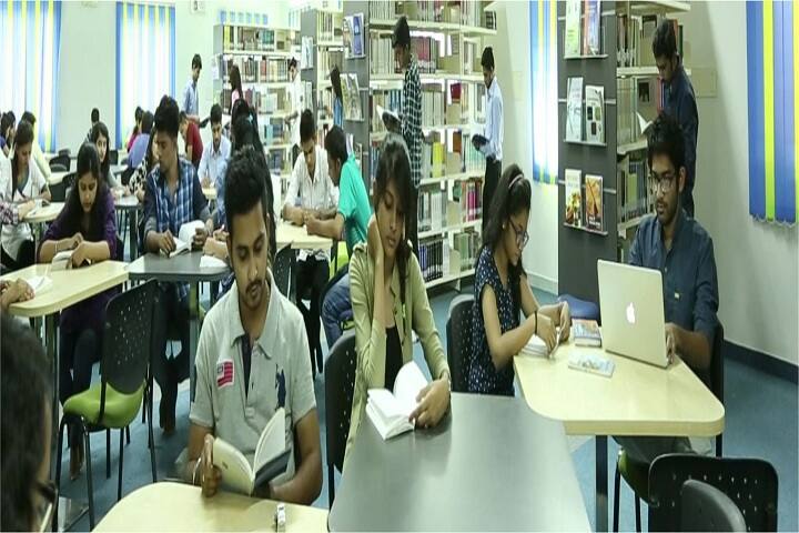 Parul Institute of Fine Arts, Vadodara campus photo 5