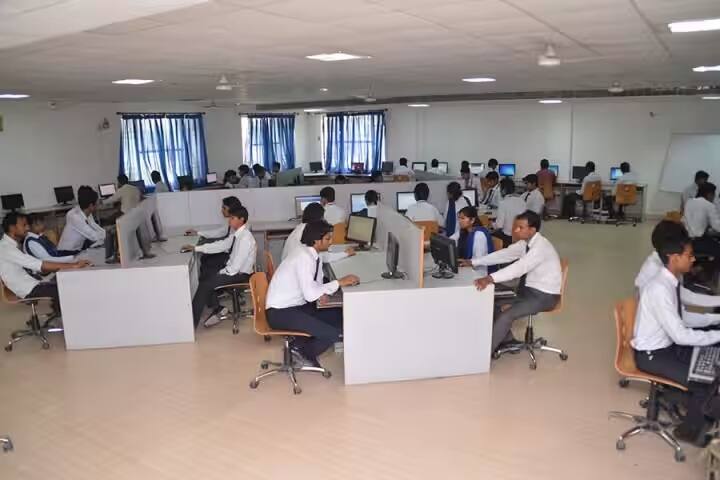 Rajshree Teachers Training Institute, Bareilly campus photo 3