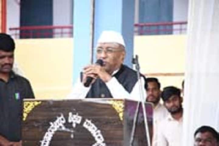 Shree Mahanteshwar Vidya Vardhak Sangh College of Education, Afzalpur campus photo 3