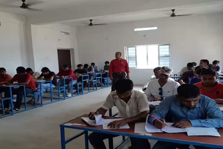 Rajmuni Devi B Ed College, Manjurahi campus photo 3