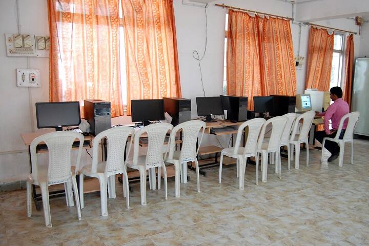 Hanuman Vyayam Shala Krida Mandal's Physical Education College, Yavatmal campus photo 4