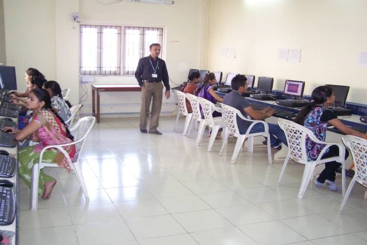 VT Choksi Sarvajanik College of Education, Surat campus photo 5