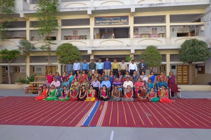 Revaba Sarvajanik Education College, Mehsana campus photo 2