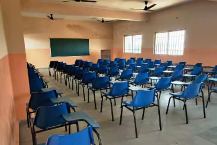 Pratibha College of Education, Saraipali campus photo 2