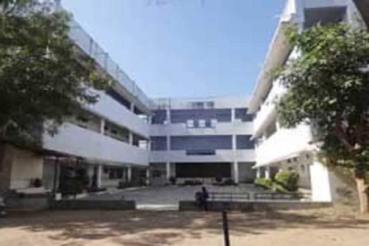 Shree Saraswati Shikshan Mahavidyalaya, Unjha campus photo 2