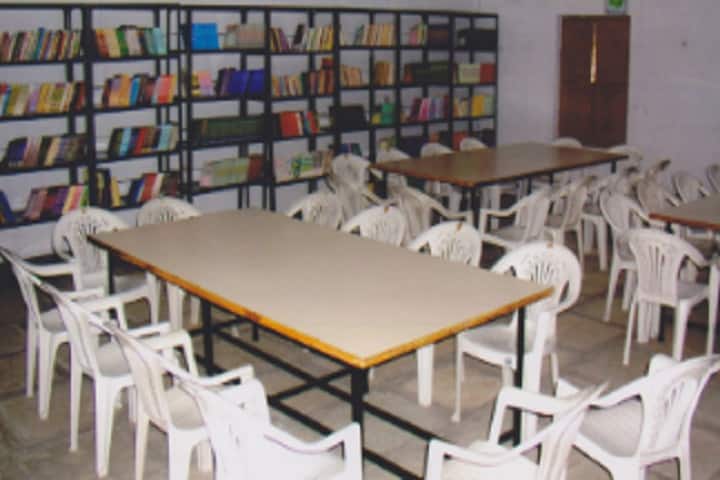 Alimineti Madhava Reddy Memorial College of Education, Nalgonda campus photo 2