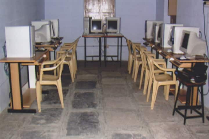 Alimineti Madhava Reddy Memorial College of Education, Nalgonda campus photo 5