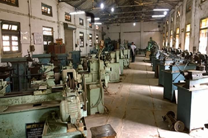 Uday Prasad Uday Government Polytechnic, Durg campus photo 6