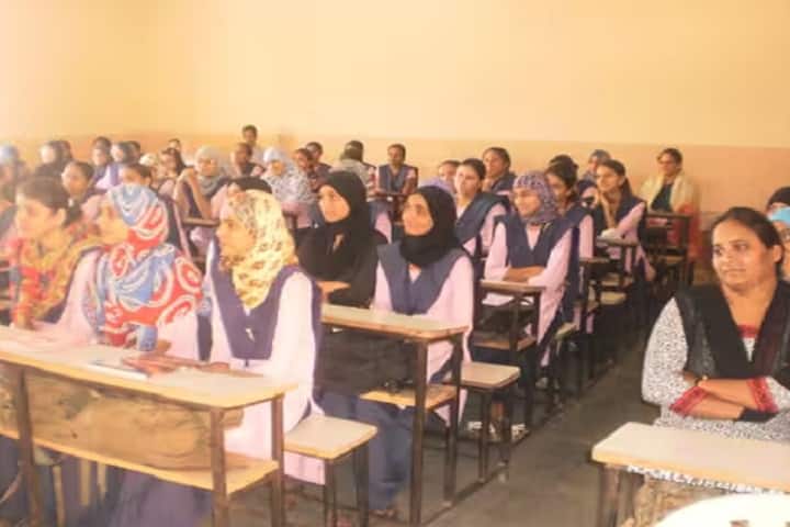 Munshi Mahila B Ed College, Bharuch campus photo 3